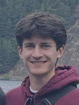 Marcos, 21