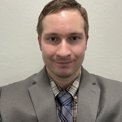 Edwin, 27