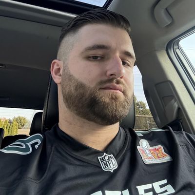 Chris, 31
