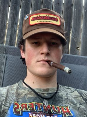 Mason, 25