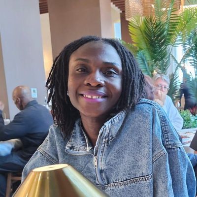 Lauretta, 36