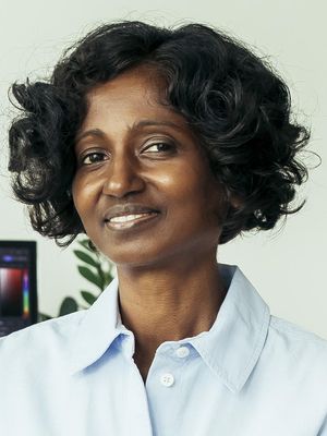Dharshini, 53