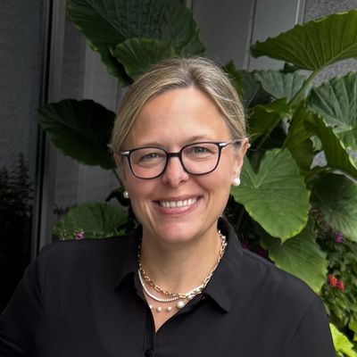 Annie, 49