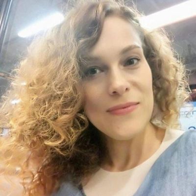 Mina, 52