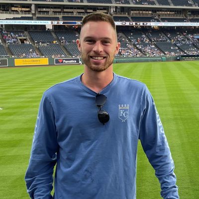 Hunter, 28