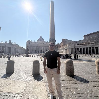 Neil, 23