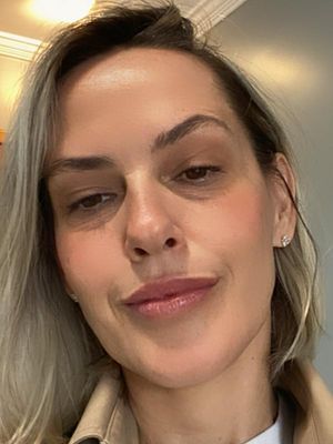 Lisa, 46
