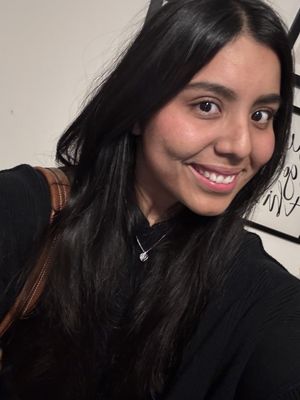 Perla, 25