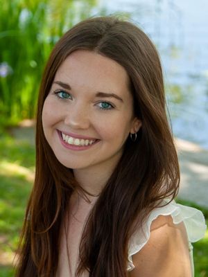 Amy, 25