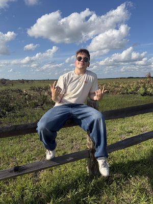 Youry, 21