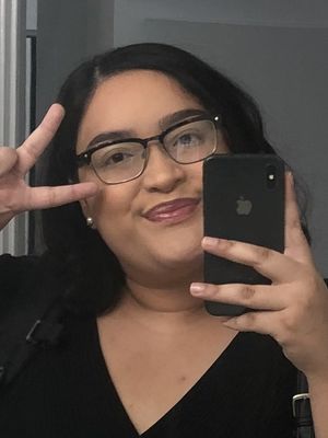 Kaitlyn, 25