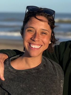 Ceci, 24