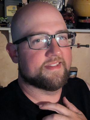 Lucas, 30