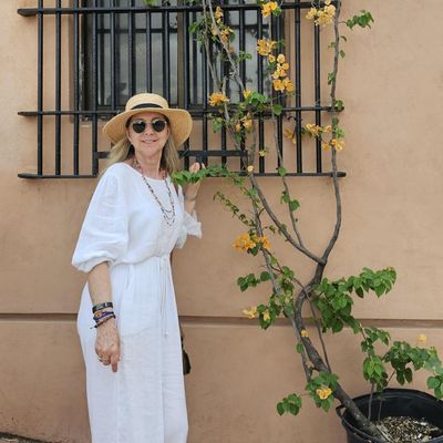 Olga Lucia, 60
