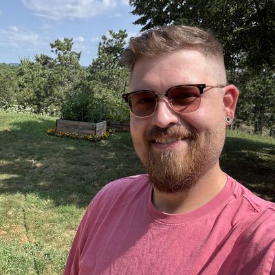 John, 33