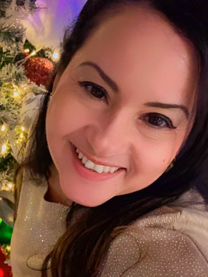 Yadira, 48