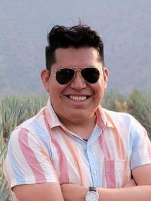 Edwin, 33