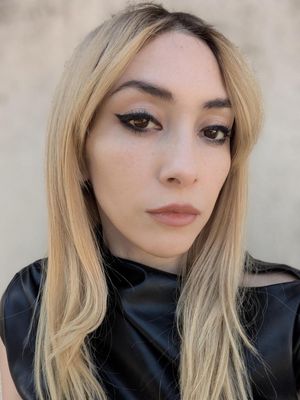 Sarah, 37