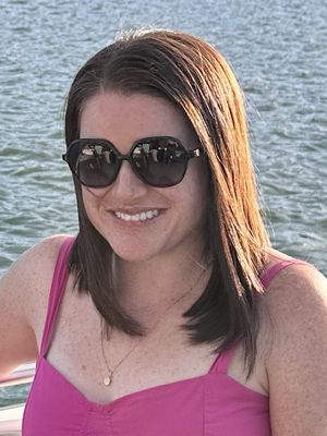 Carolina, 32