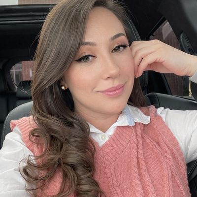 Leticia, 37