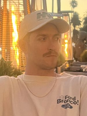 Steve, 33