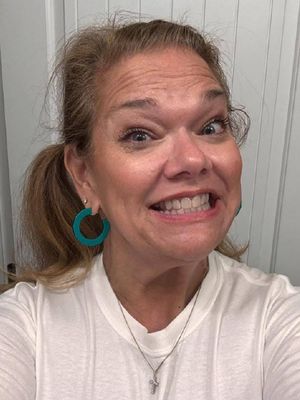Elizabeth, 48