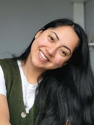 Vanessa, 26
