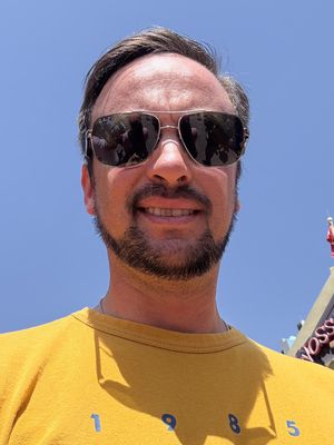 Gerardo, 37