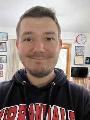 Ben, 32