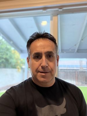 Sergio, 53