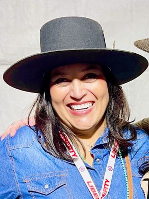 Tina, 55