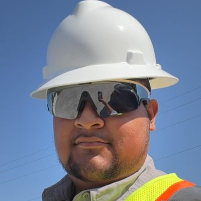 Carlos, 20