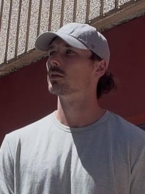 Tim, 31