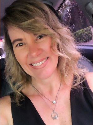 Gloria, 46