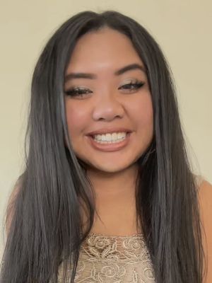Andrea, 28
