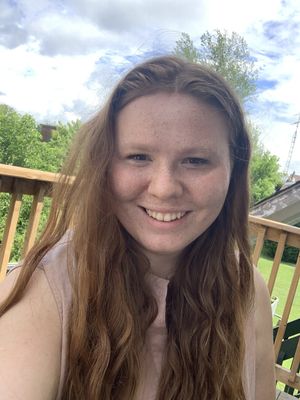 Brenna, 27