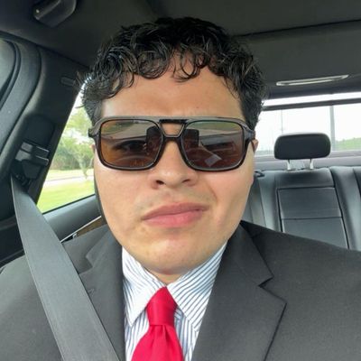 Daniel, 24