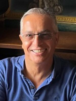Elias, 69