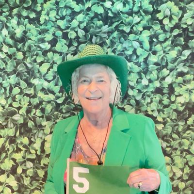 Anne, 74
