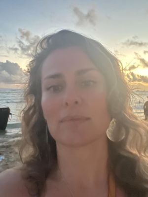 Erika, 45