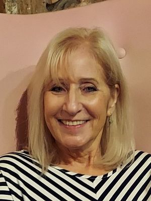 Linda, 72