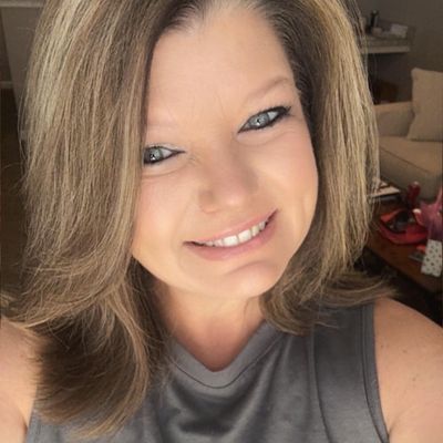 Kellie, 52