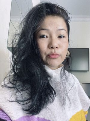 Candi, 38