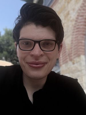 Vincent, 38