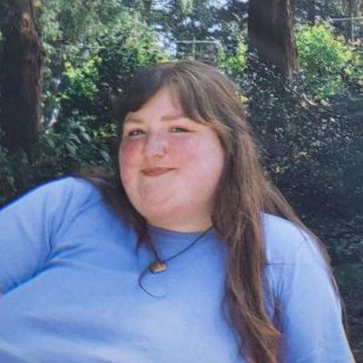 Siobhan, 27