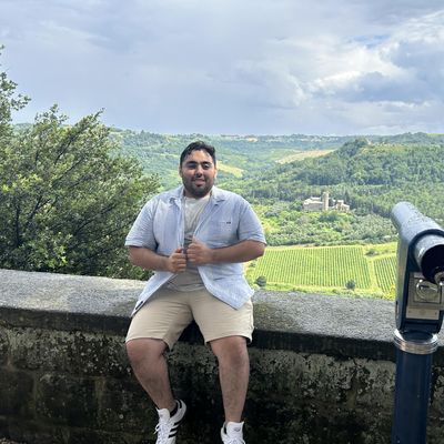Simon, 20