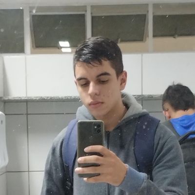 Moises, 20