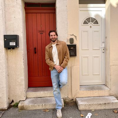 Lucas, 33