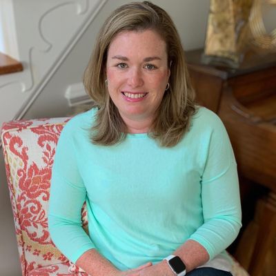 Caitlin, 45