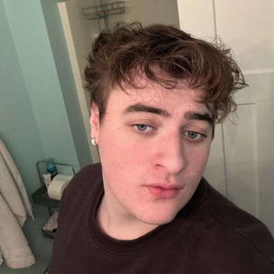 Daniel, 20